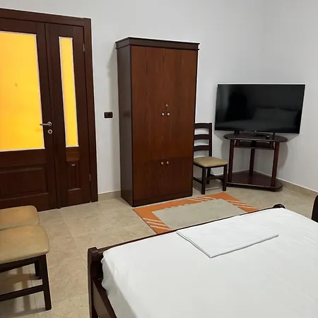 Julton Events Ξενοδοχείο Domje