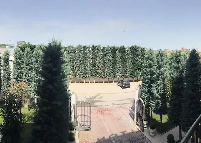 Julton Events Szálloda Domje